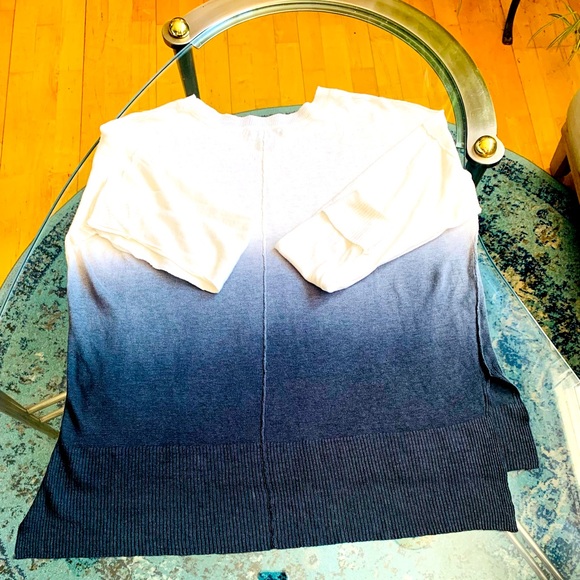 ✨ Vertical Design✨Ombre Oversized Linen High-Low Pullover W/Cuffed Long-Sleeves - Picture 2 of 11